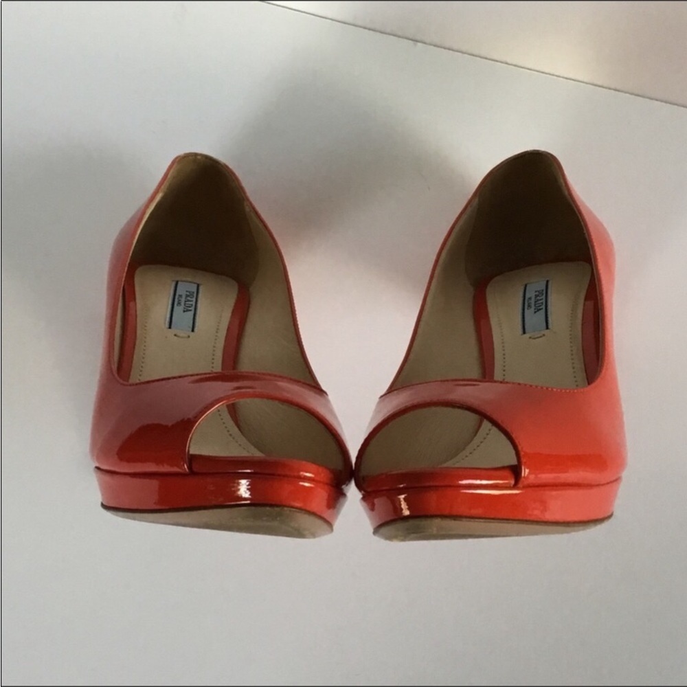 PRADA - Picture 7 of 15